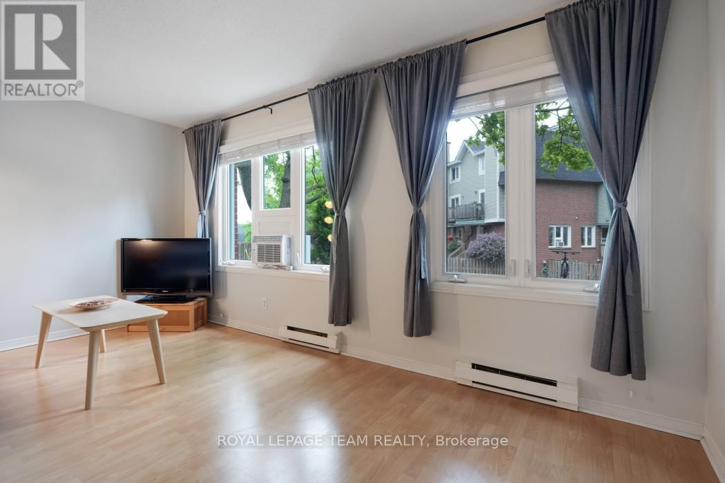 117 - 8 TERRACE DRIVE Image 14