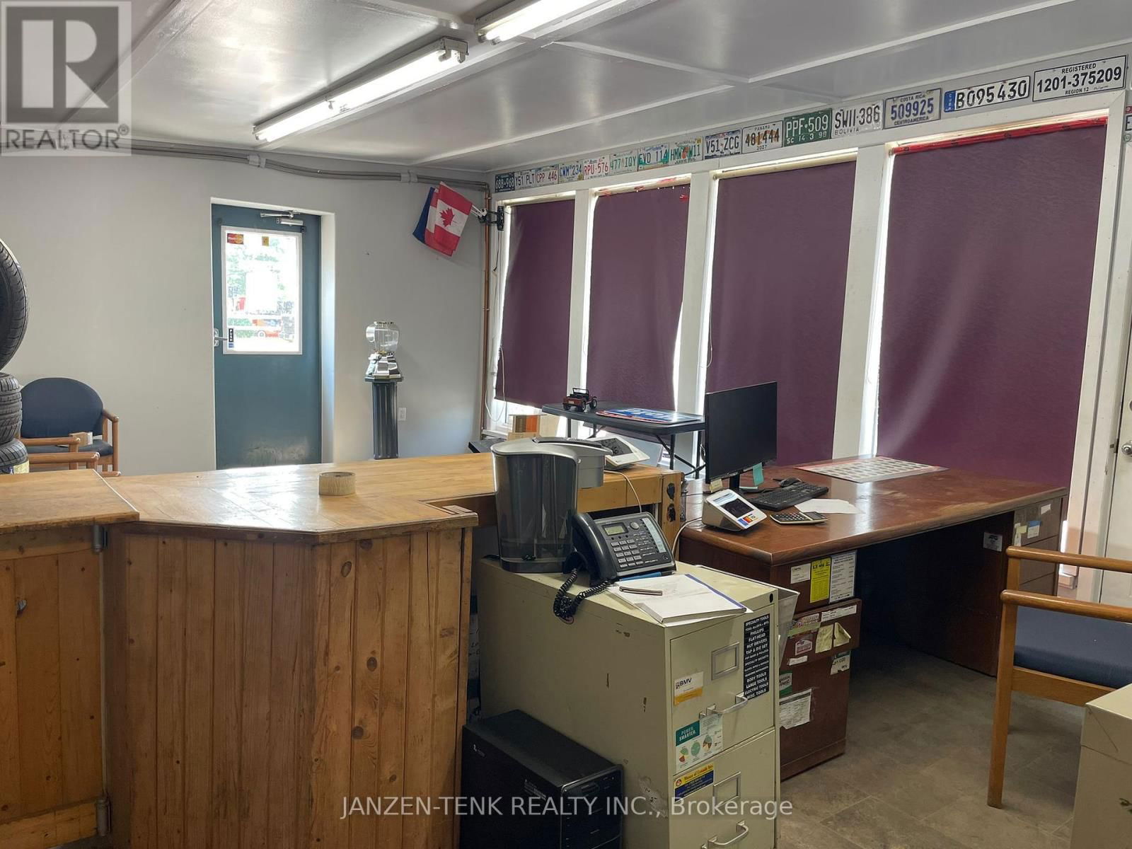 48103 TALBOT LINE Image 8