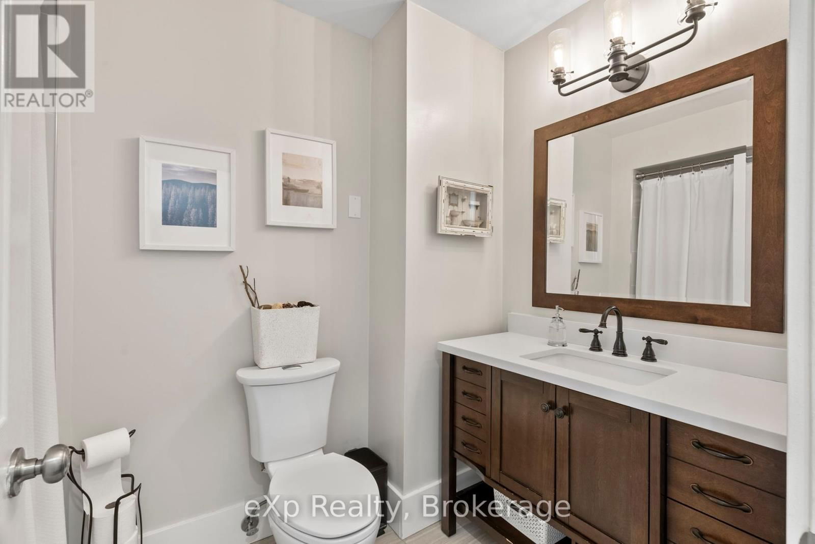 267171 SOUTH LINE B Image 24