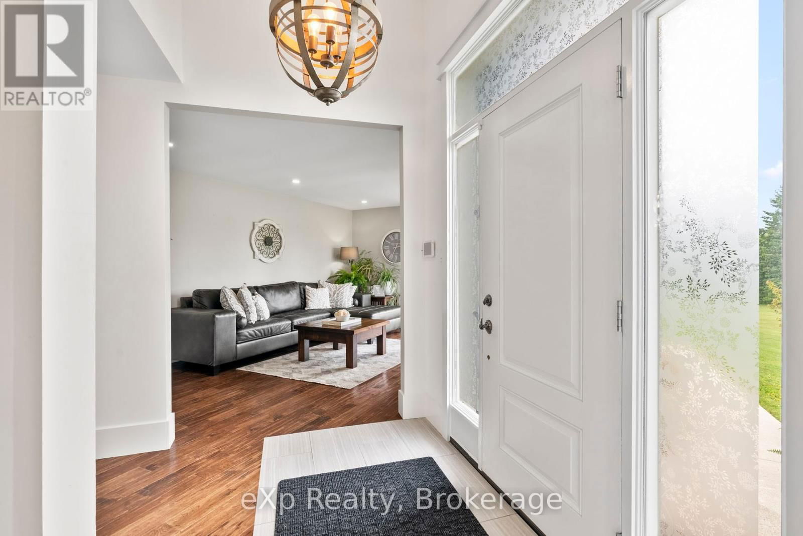 267171 SOUTH LINE B Image 8