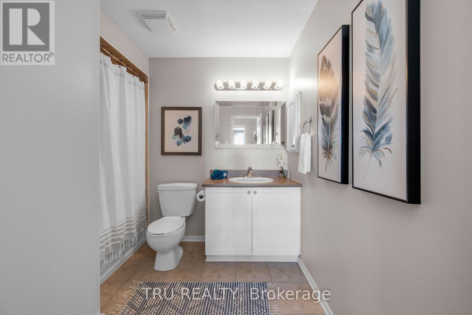 105 DEERCROFT AVENUE Image 30