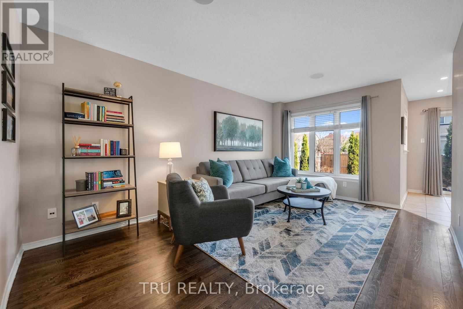 105 DEERCROFT AVENUE Image 6