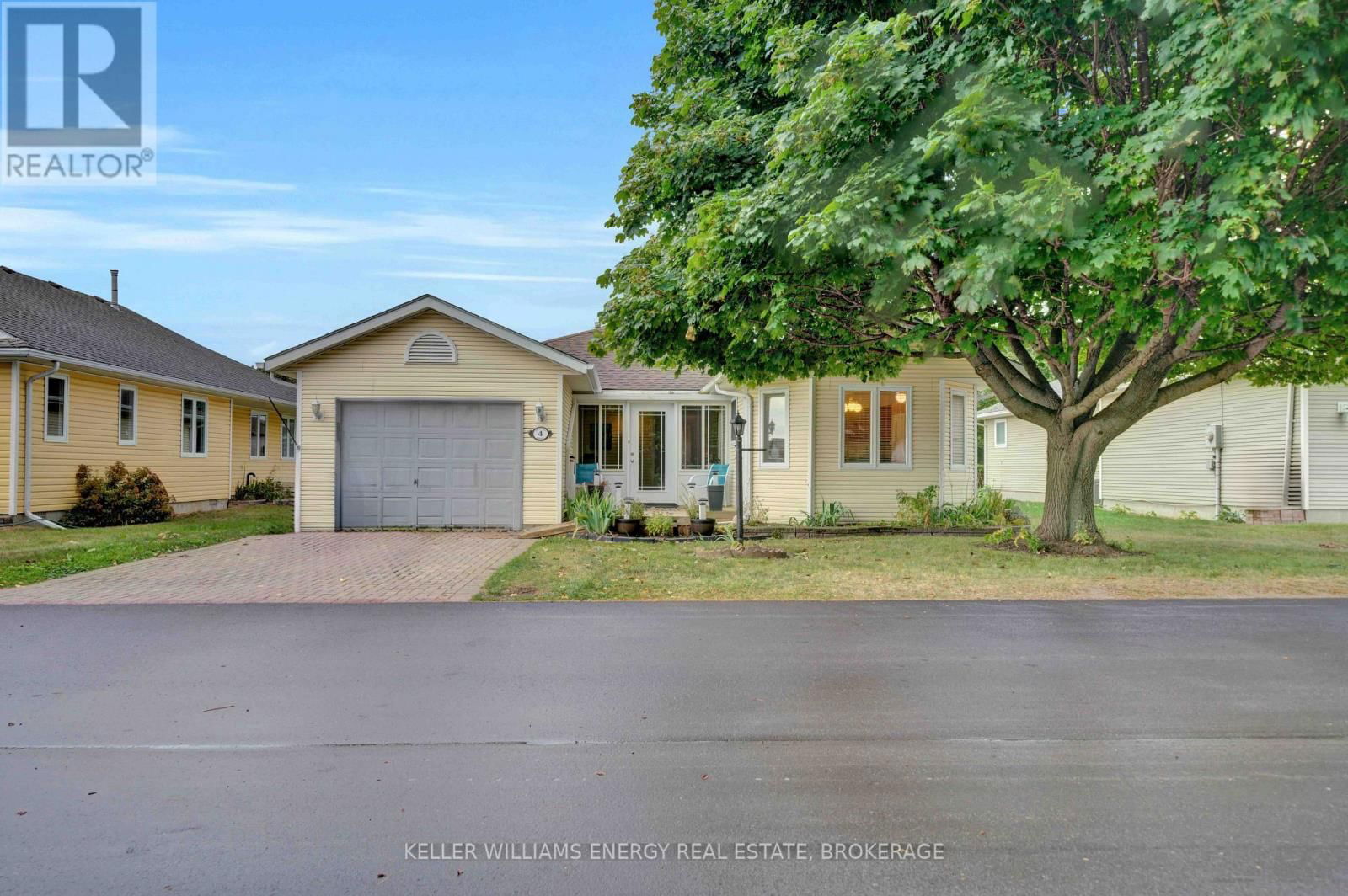 4 HERITAGE DRIVE Image 1