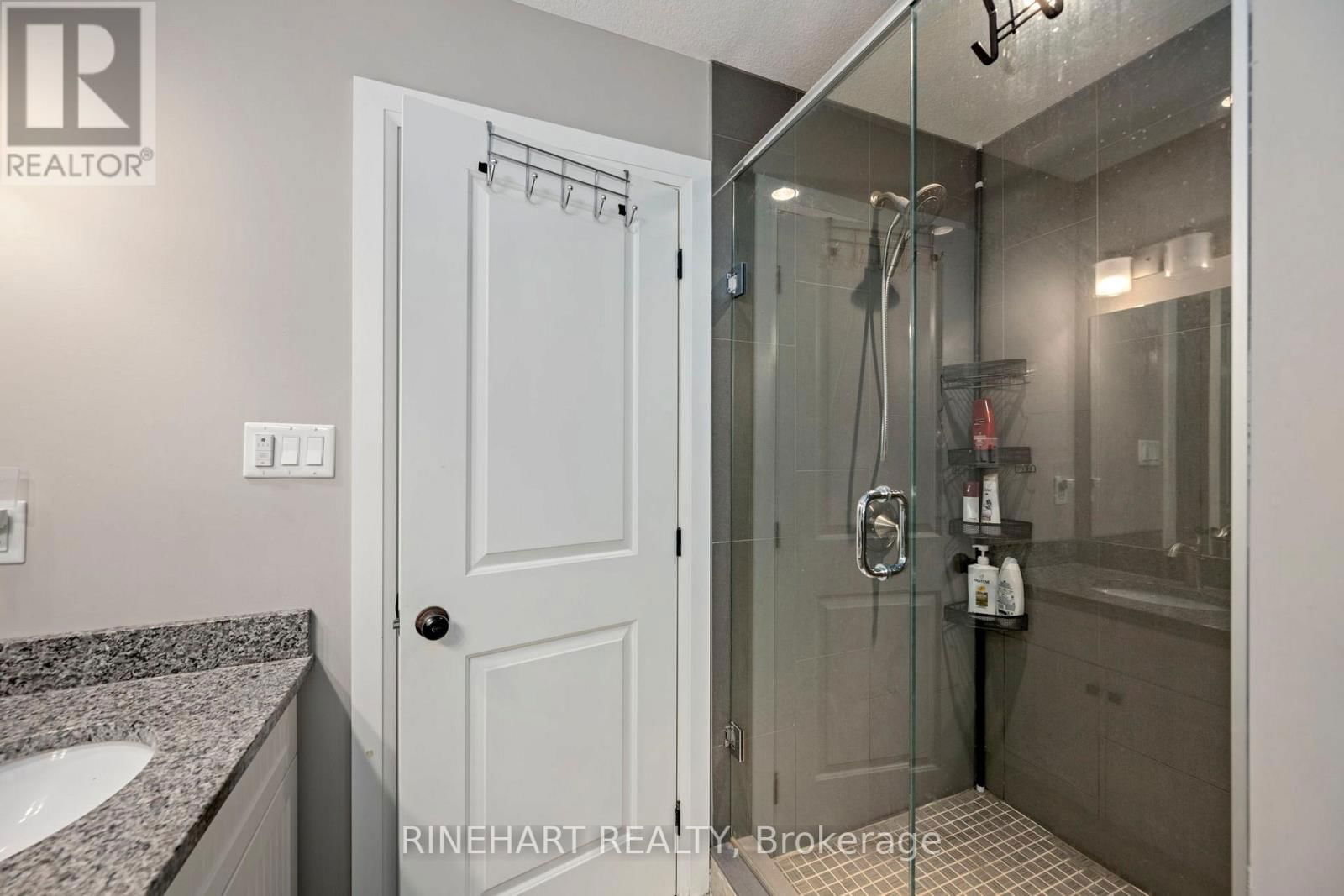 2512 HOLBROOK DRIVE Image 30