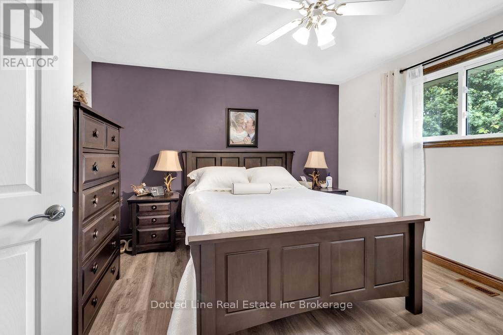 49937 LOUISA CRESCENT Image 10