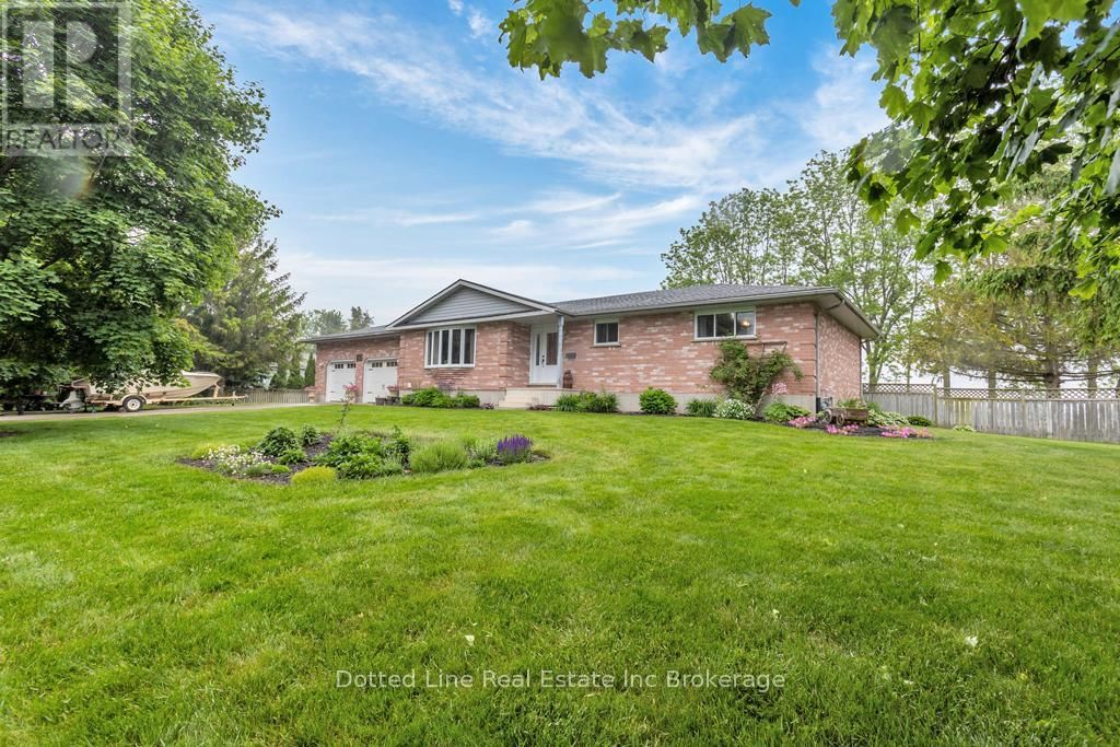 49937 LOUISA CRESCENT Image 2