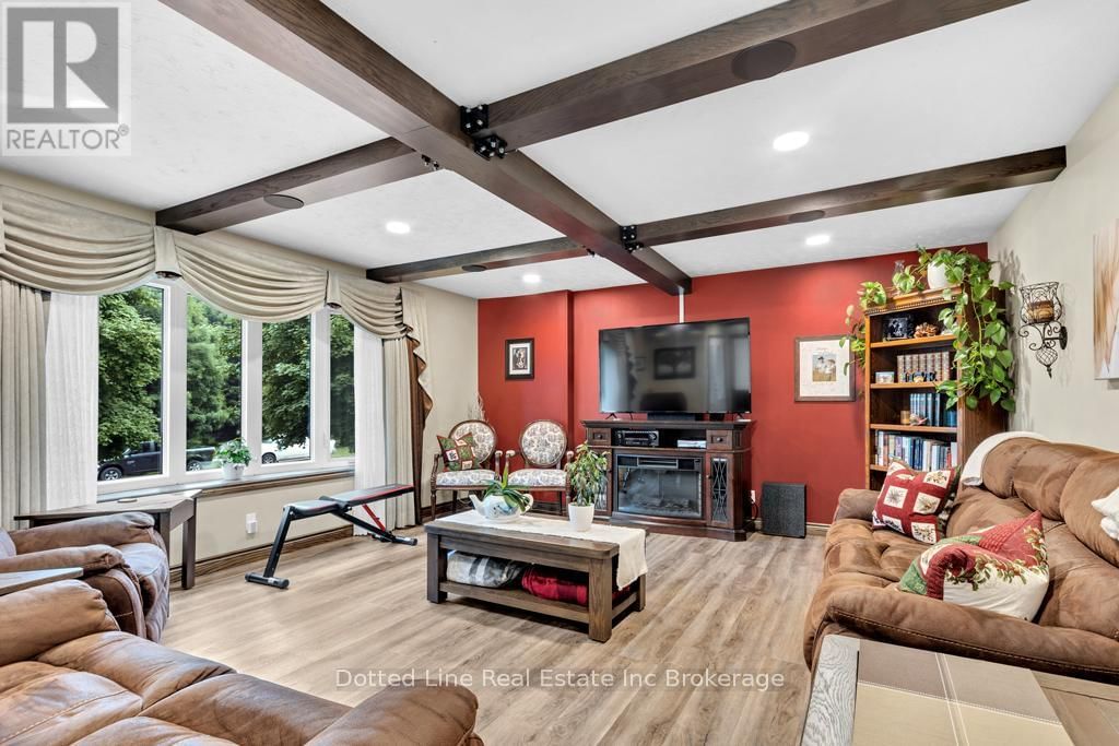 49937 LOUISA CRESCENT Image 8