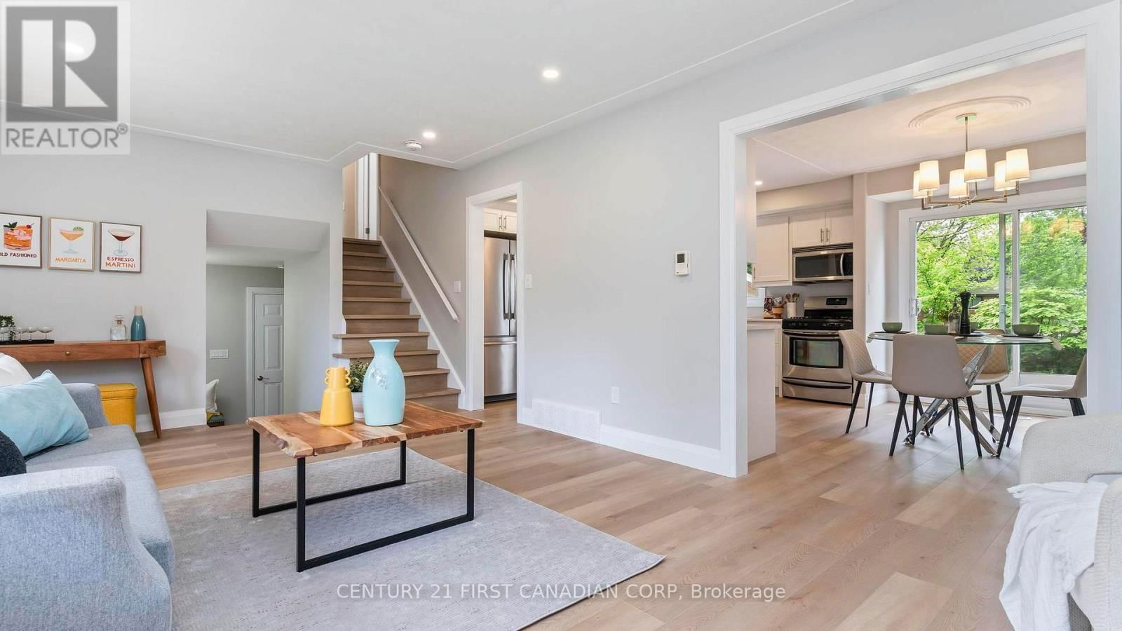 573 CHURCHILL CRESCENT Image 6