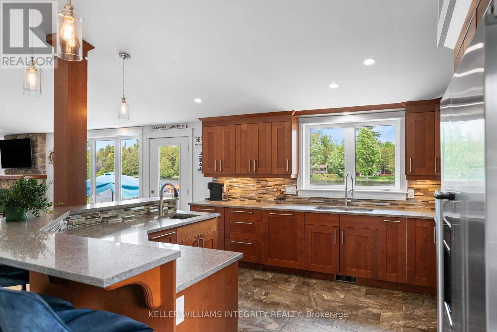 6451 ASTON ROAD Image 33