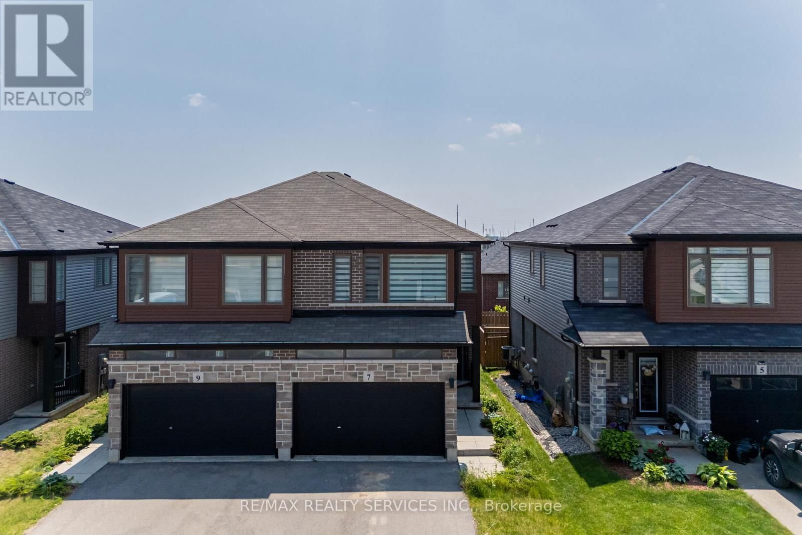 7 BAKER LANE Image 3