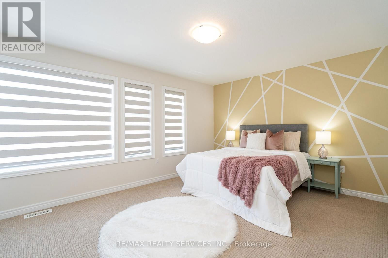 7 BAKER LANE Image 30