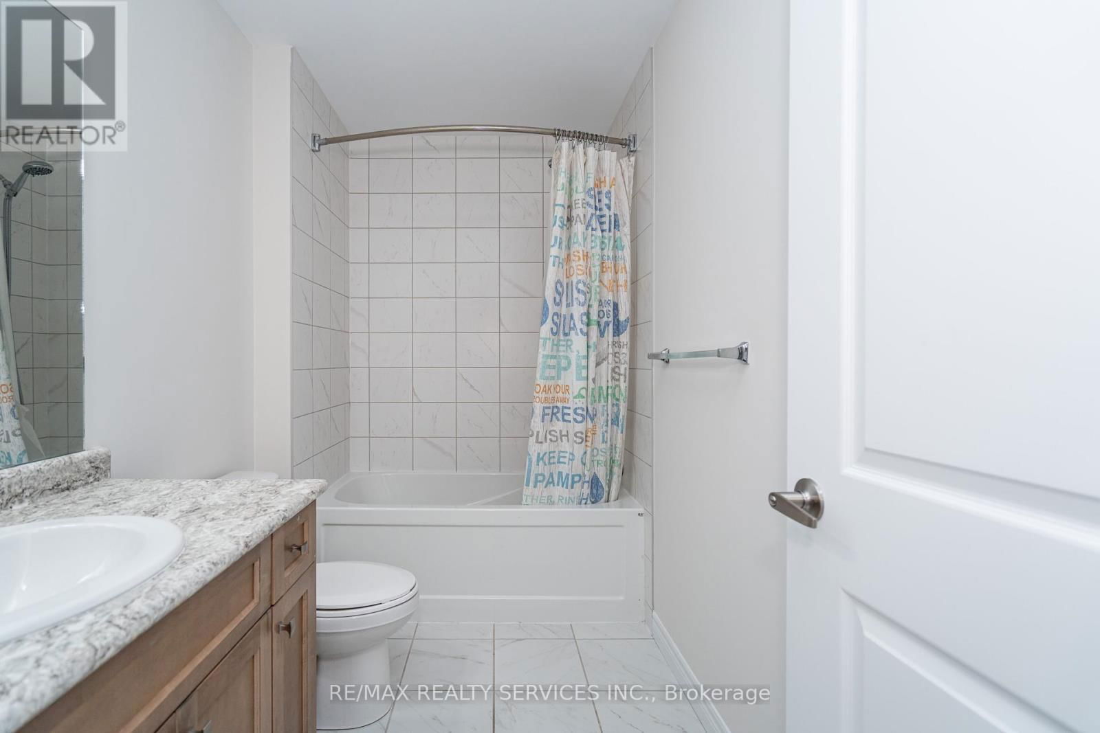 7 BAKER LANE Image 42