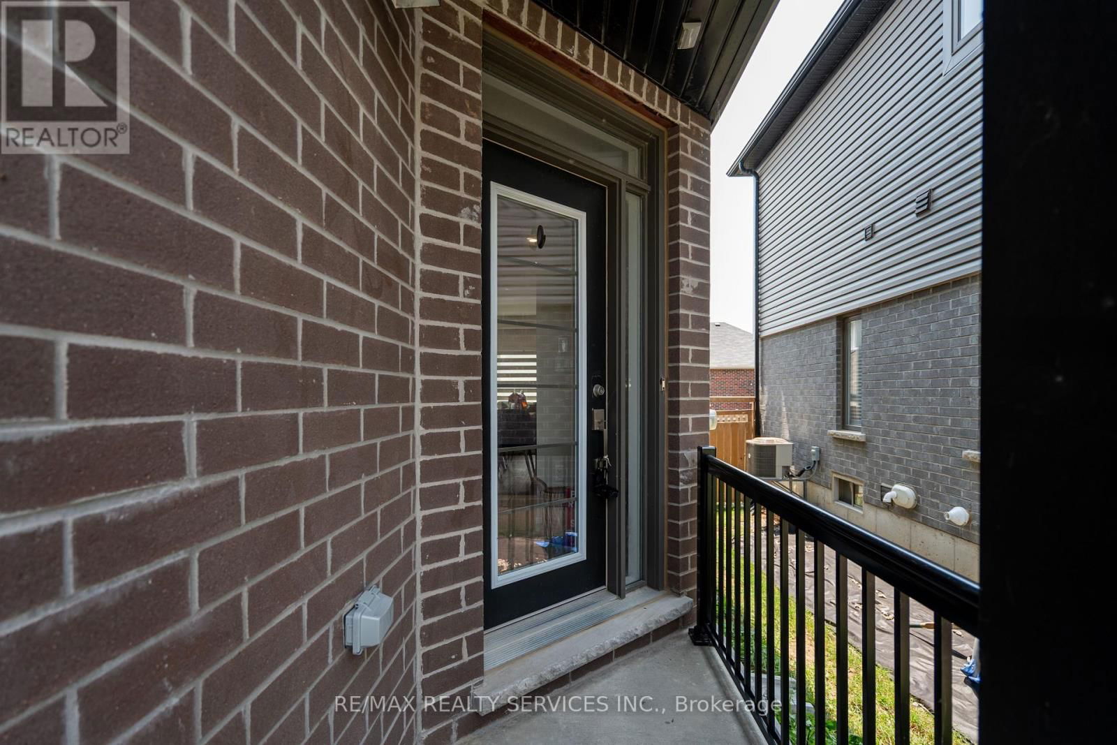 7 BAKER LANE Image 8
