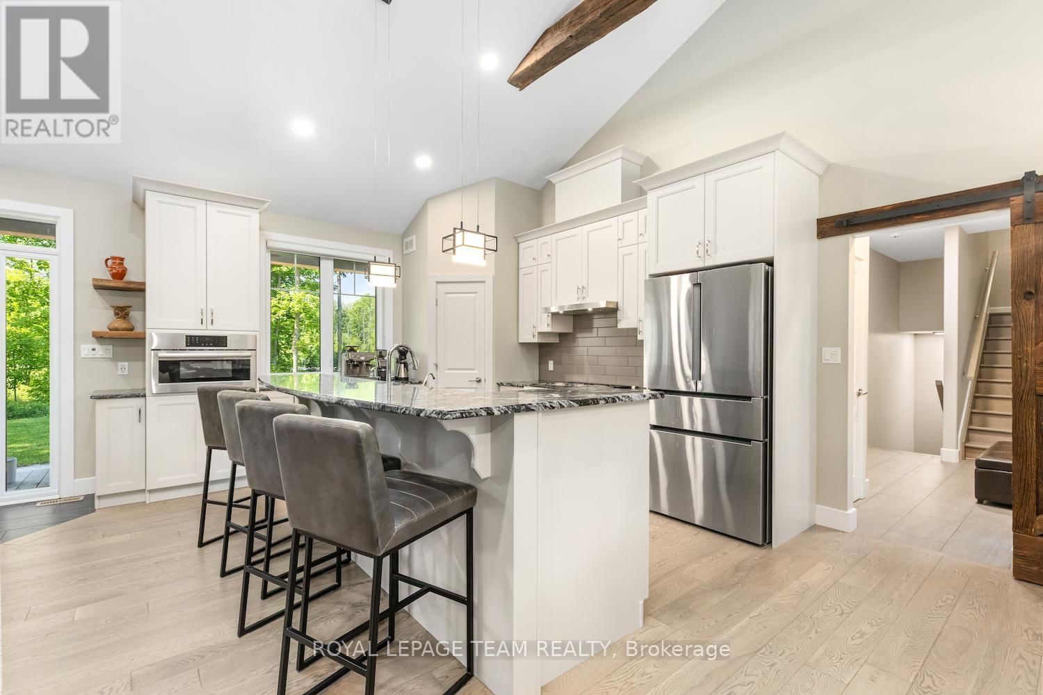 106 TYNDALE COURT Image 14
