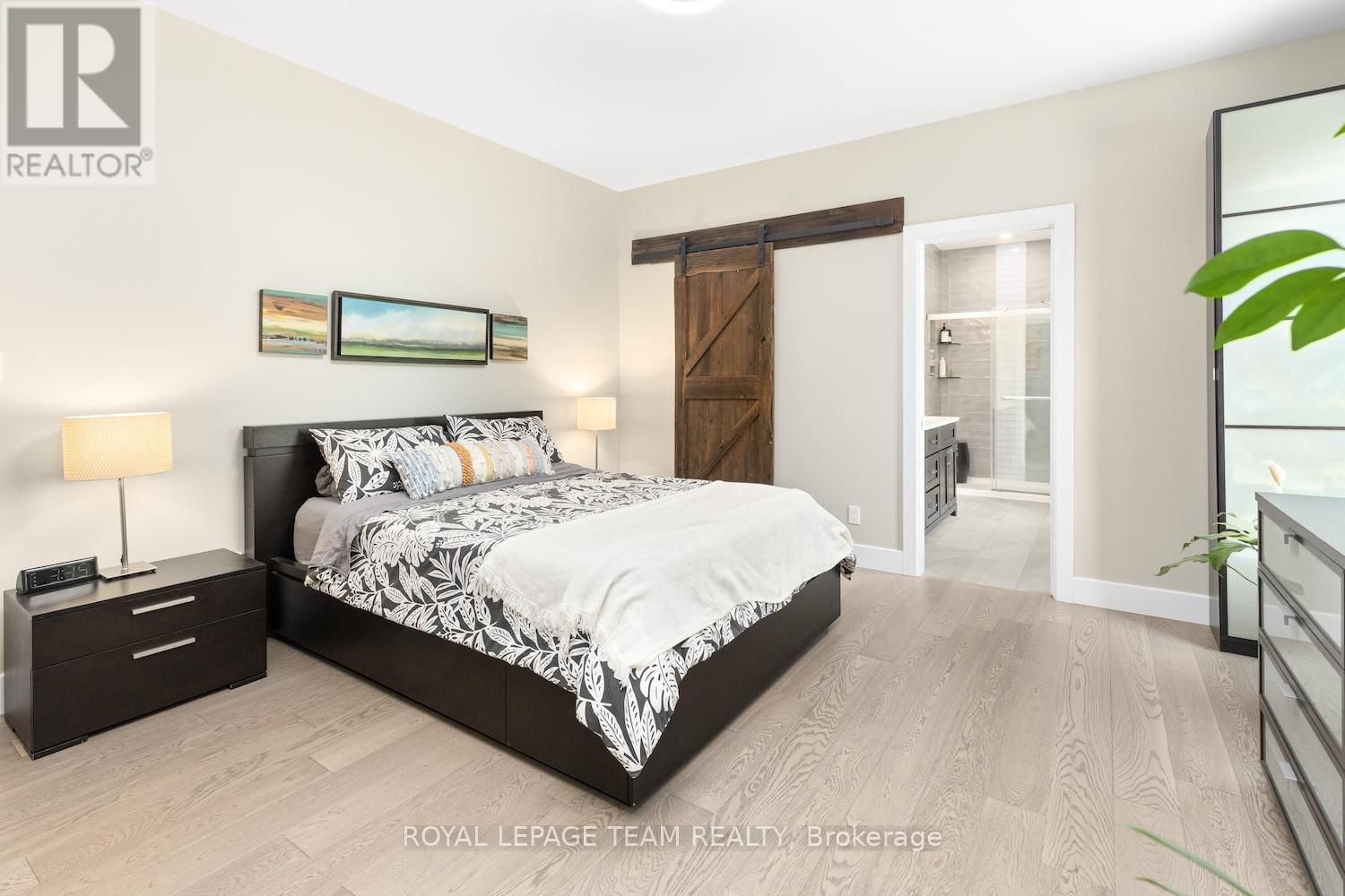 106 TYNDALE COURT Image 22