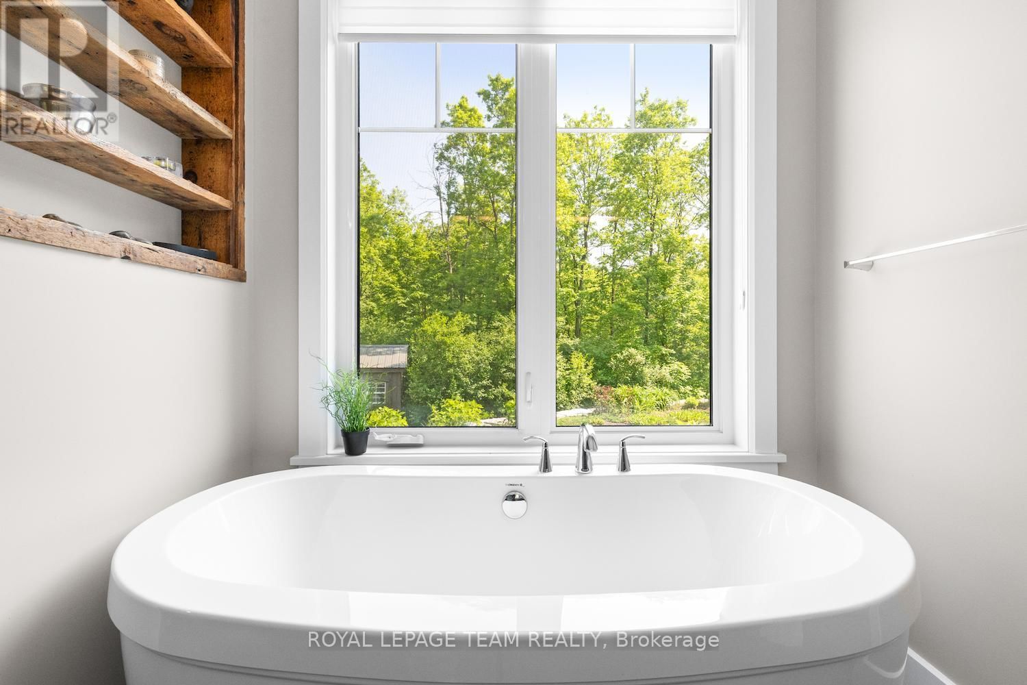 106 TYNDALE COURT Image 25