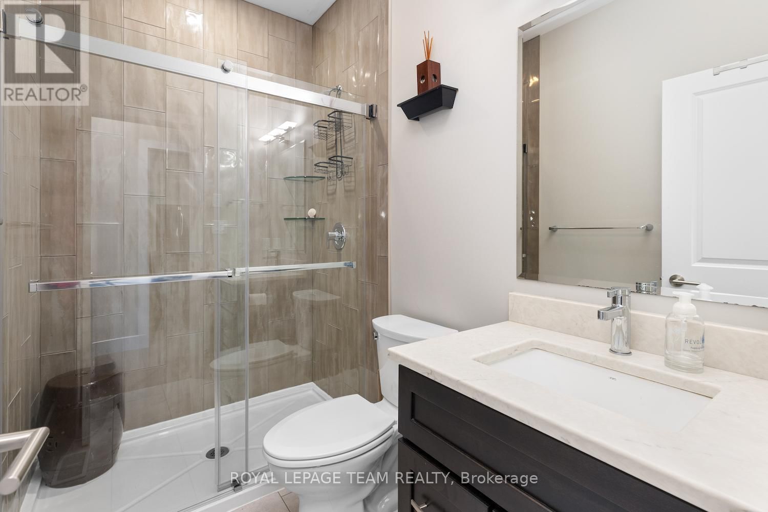 106 TYNDALE COURT Image 30