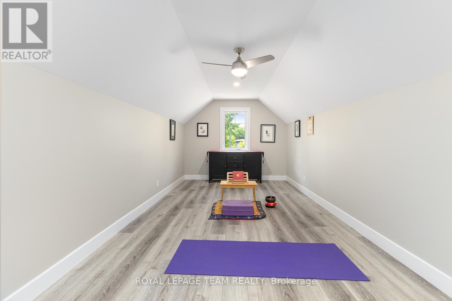 106 TYNDALE COURT Image 31