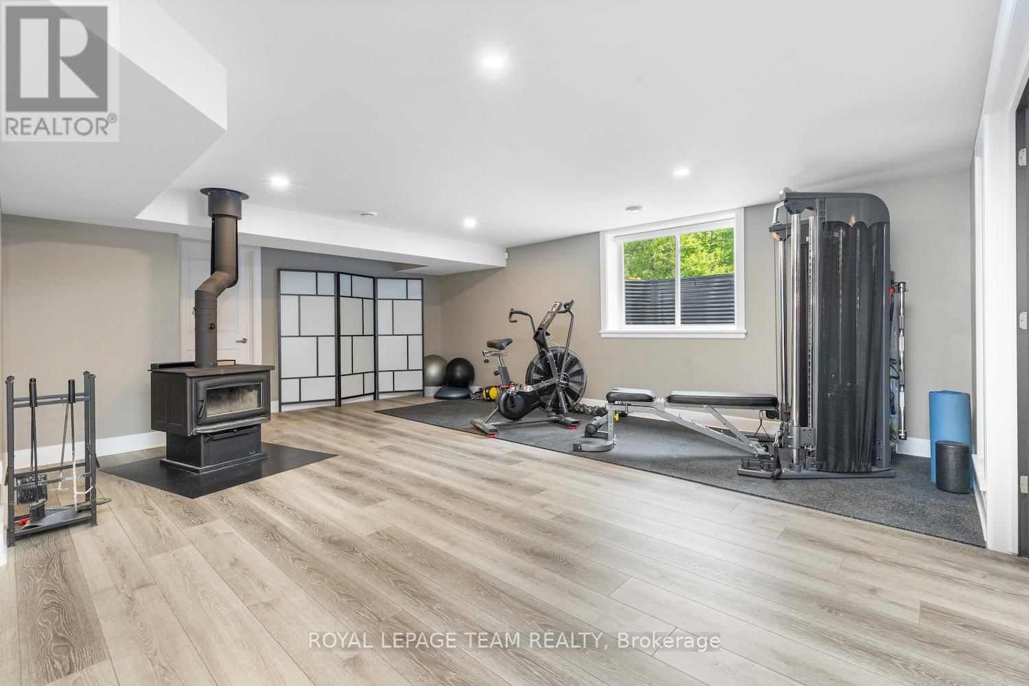 106 TYNDALE COURT Image 34