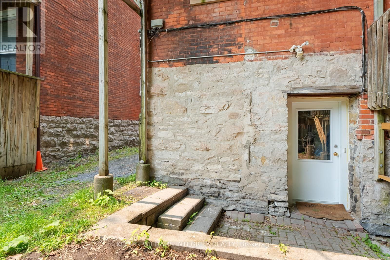 339 CHAPEL STREET Image 39