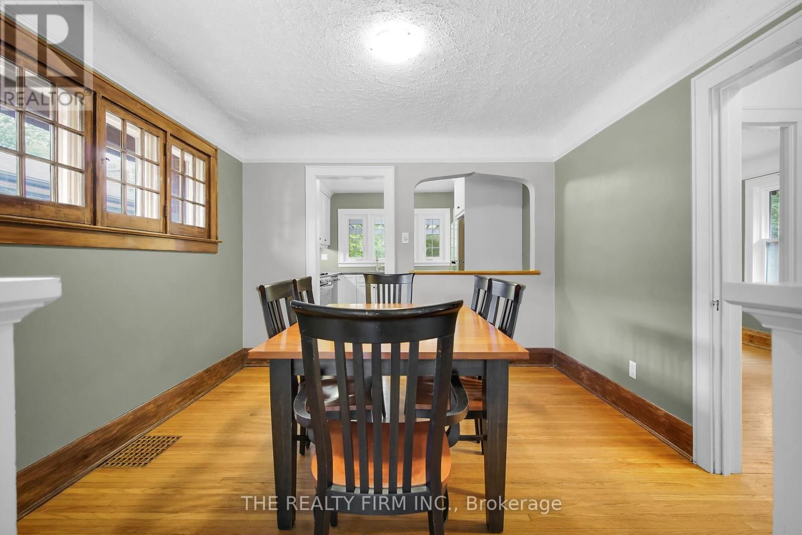 242 EMERY STREET EAST Image 12