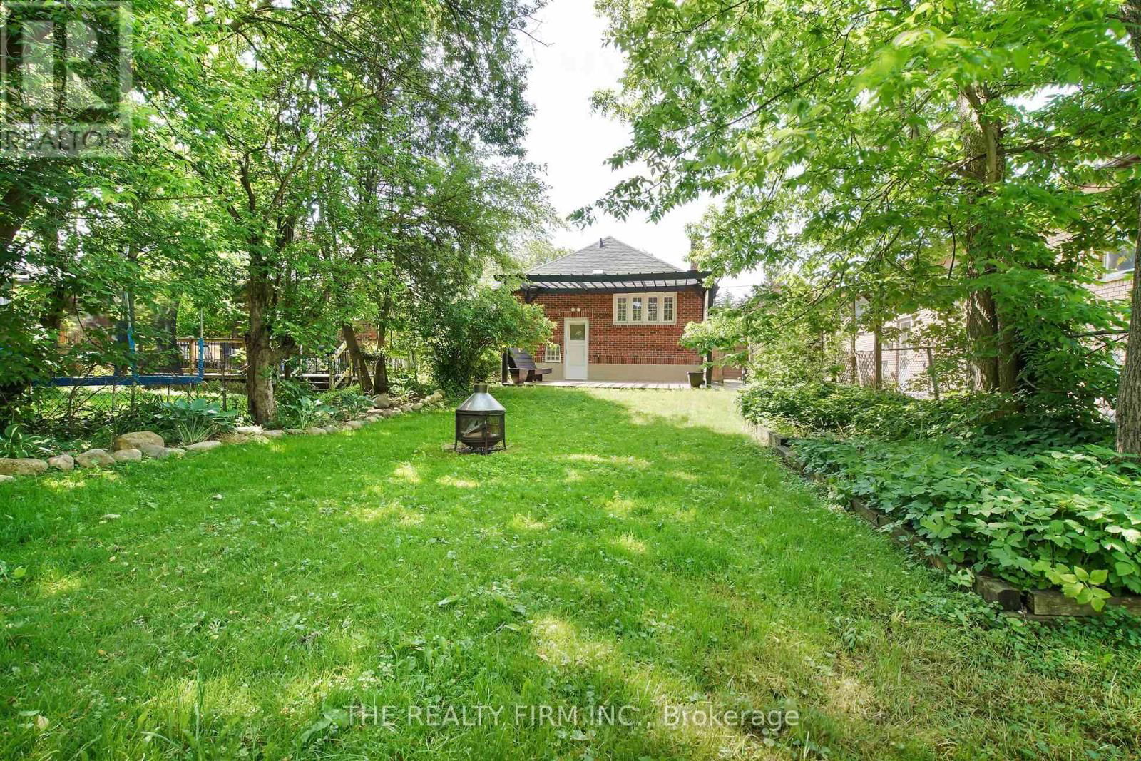 242 EMERY STREET EAST Image 39