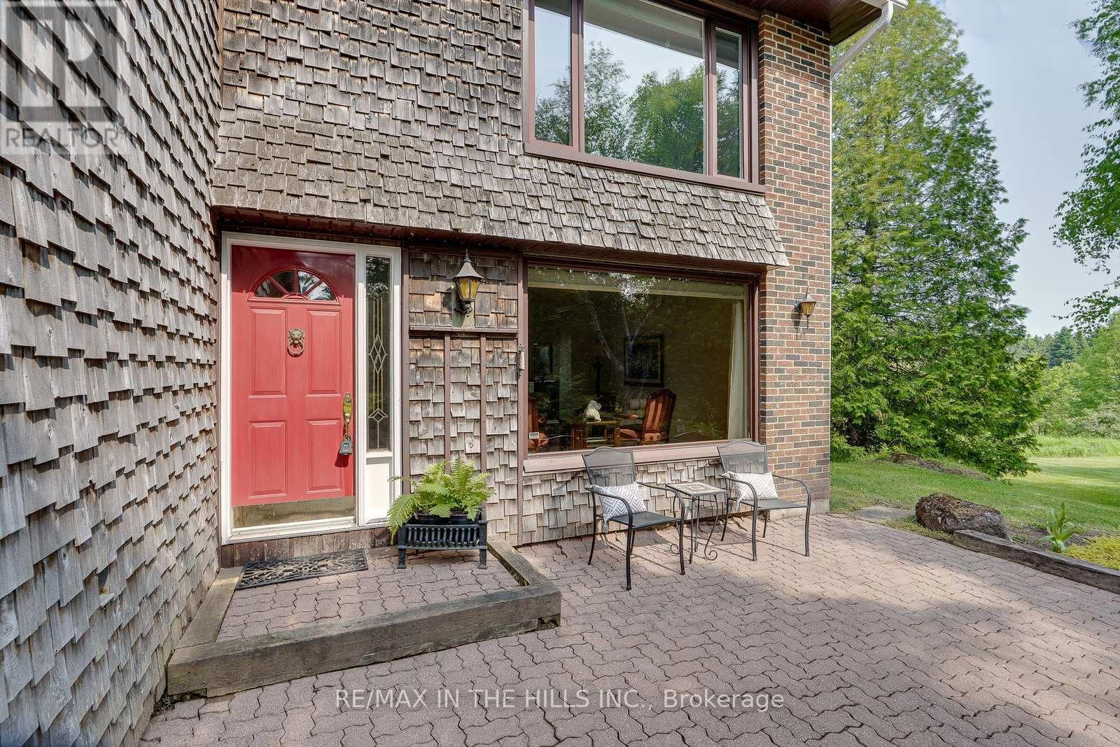 247531 5 SIDEROAD Image 7