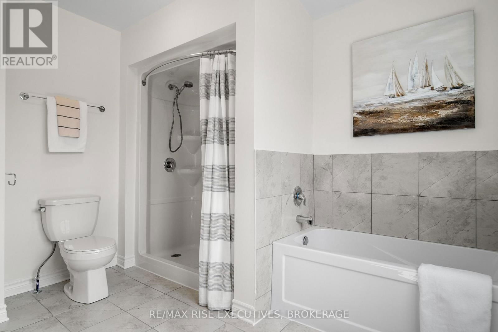 111 BRENNAN CRESCENT Image 28