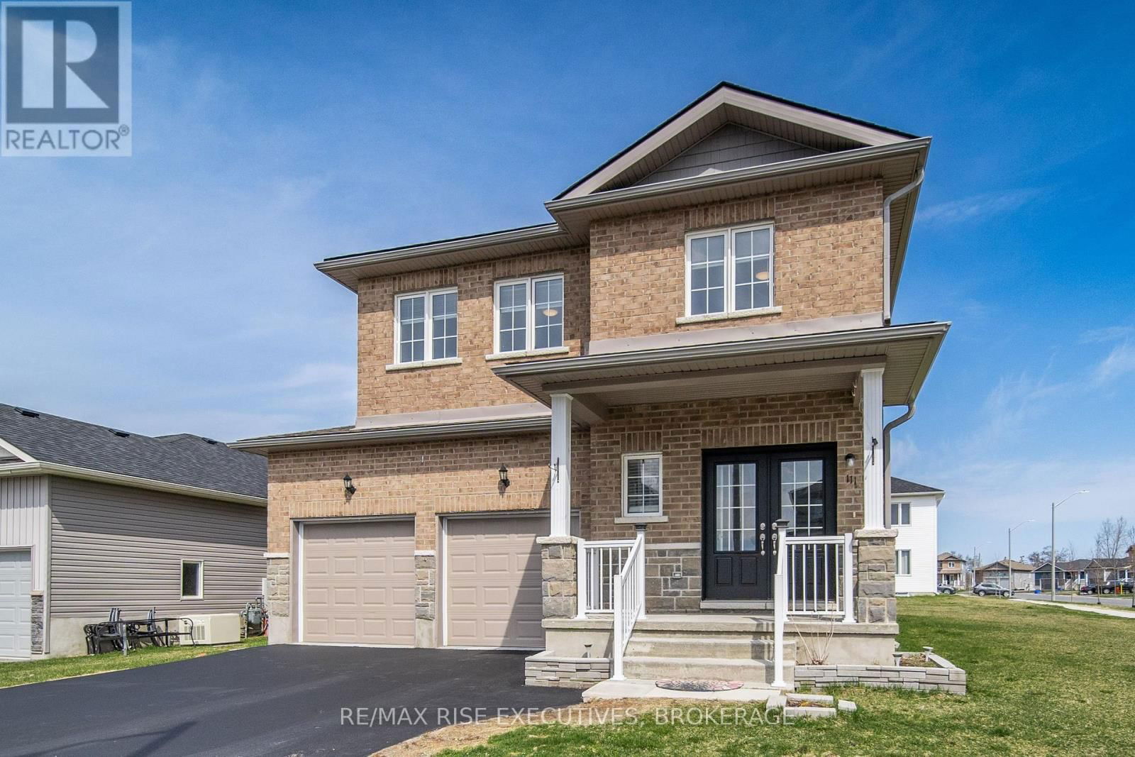 111 BRENNAN CRESCENT Image 3