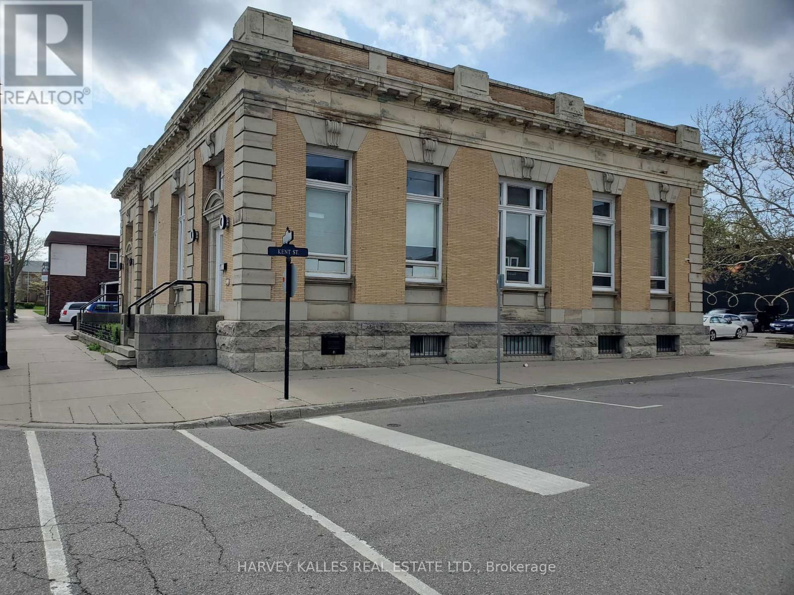 C - 45 PEEL STREET Image 10