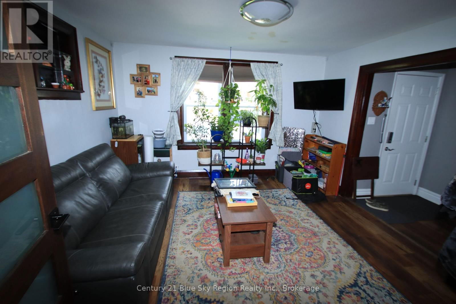 275 FIFTH AVENUE EAST Image 8