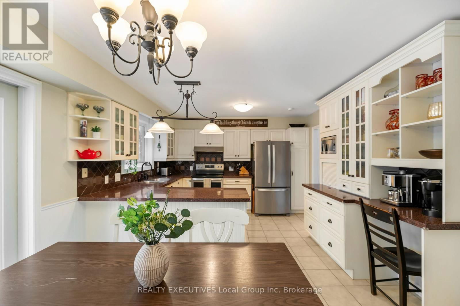 31 ROBINHOOD COURT Image 17