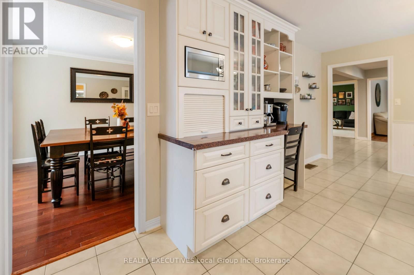 31 ROBINHOOD COURT Image 19