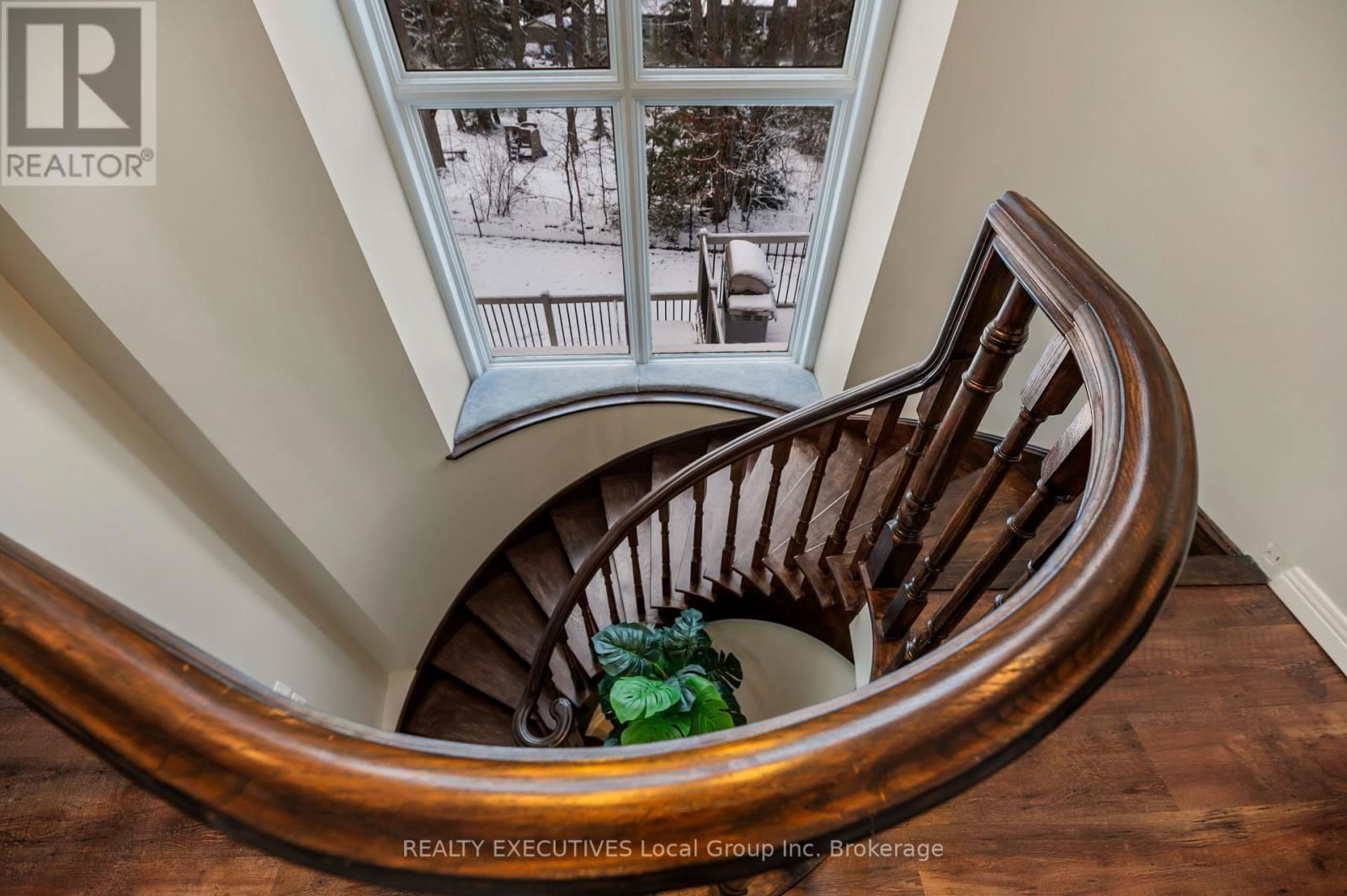 31 ROBINHOOD COURT Image 22
