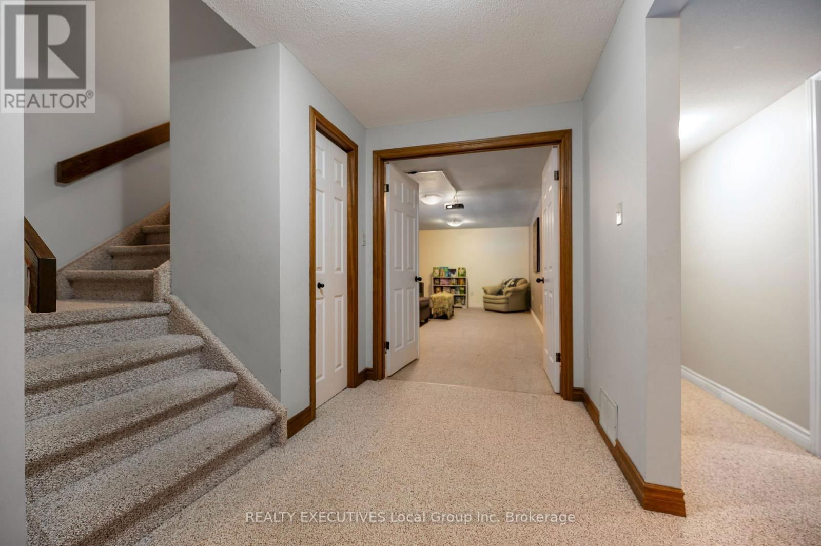 31 ROBINHOOD COURT Image 34