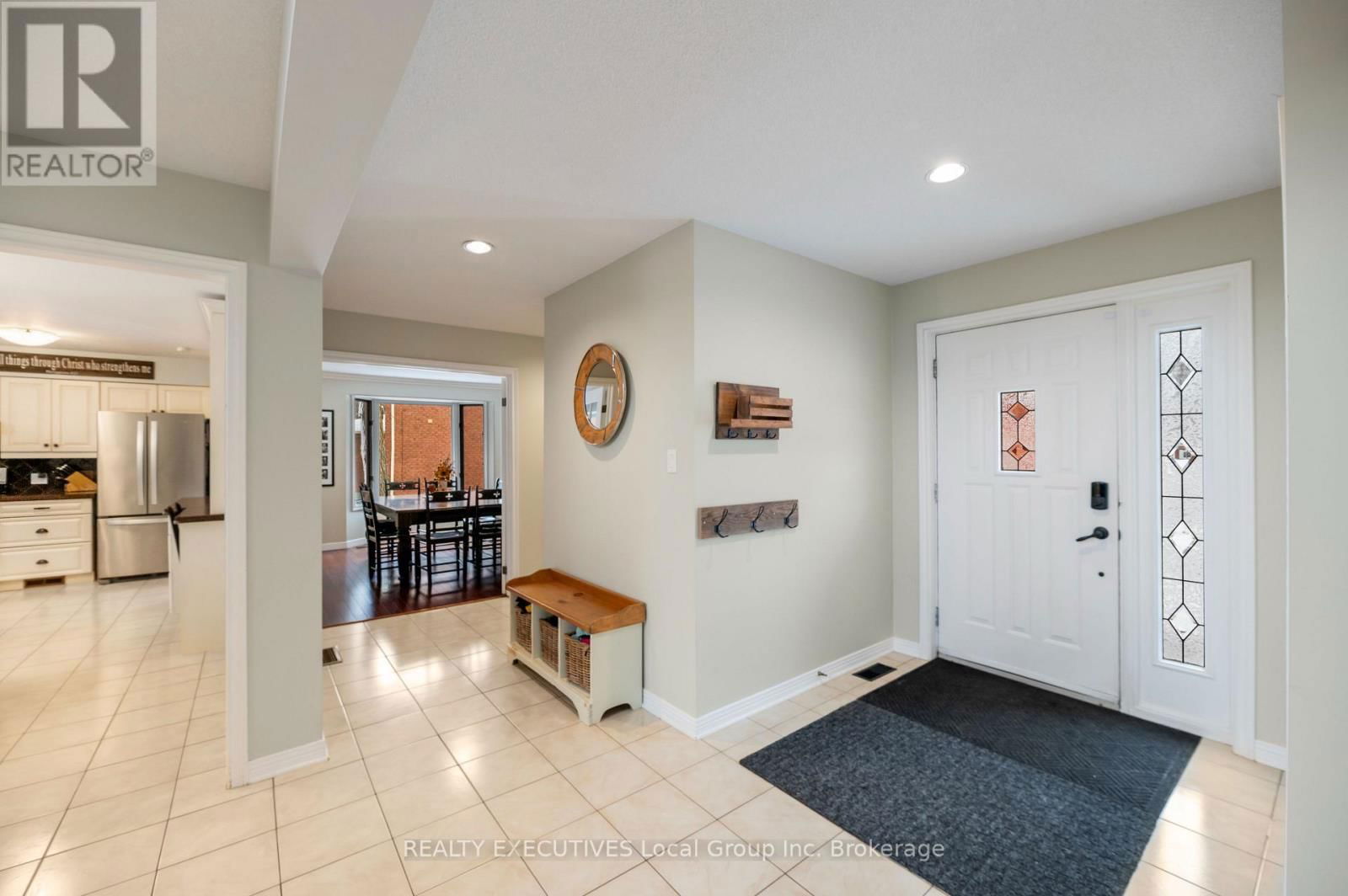 31 ROBINHOOD COURT Image 41