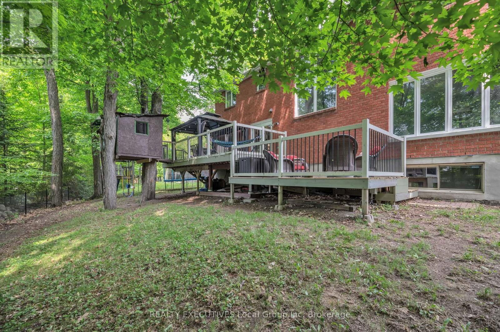 31 ROBINHOOD COURT Image 5