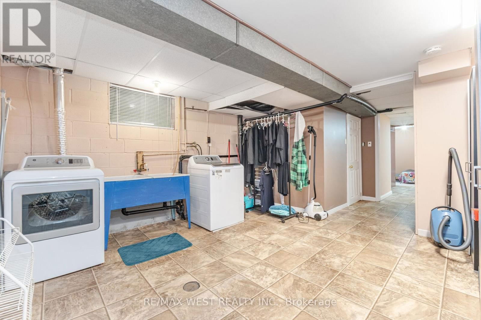 500 MOUNT ALBION ROAD Image 30