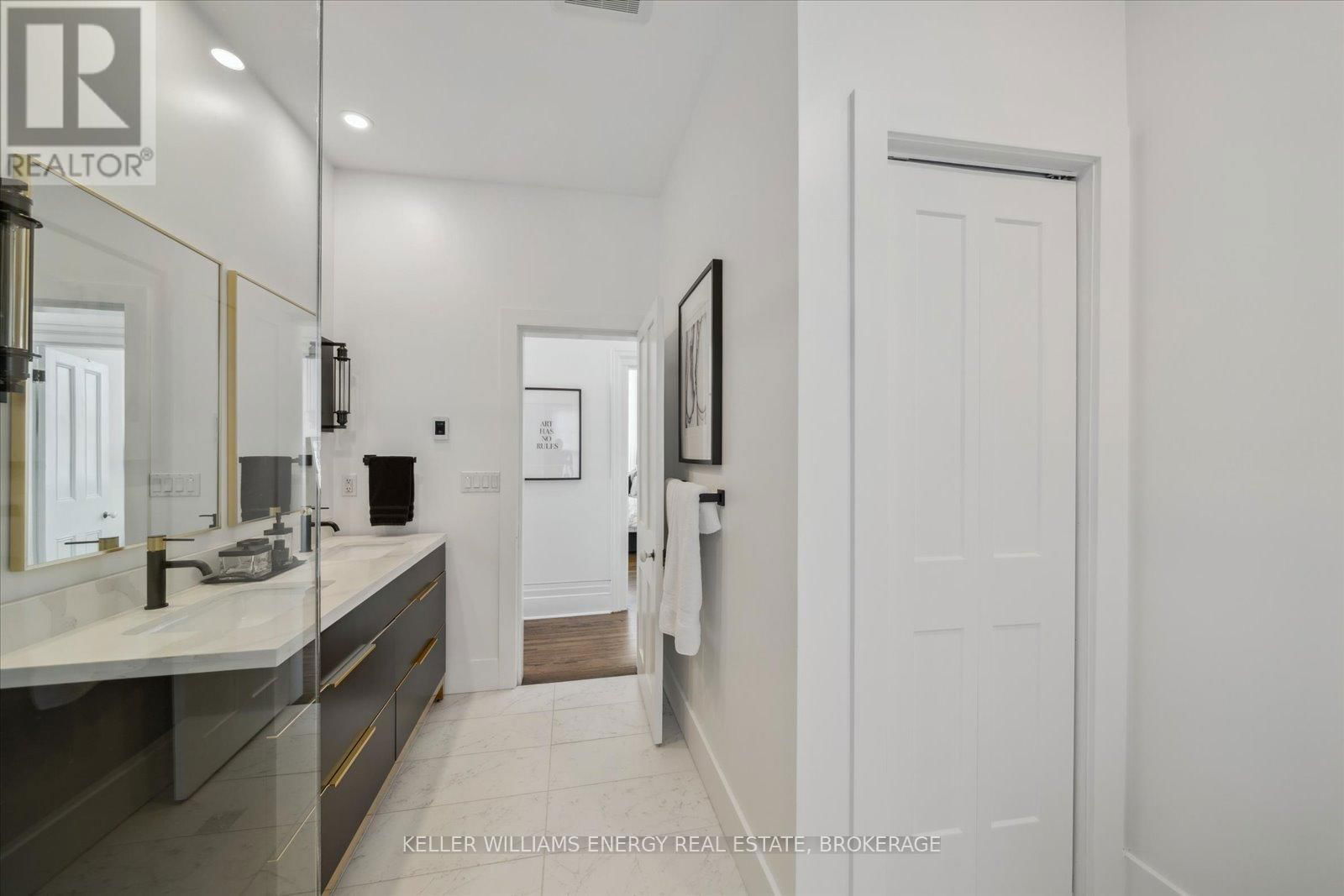272 RIDOUT STREET Image 29