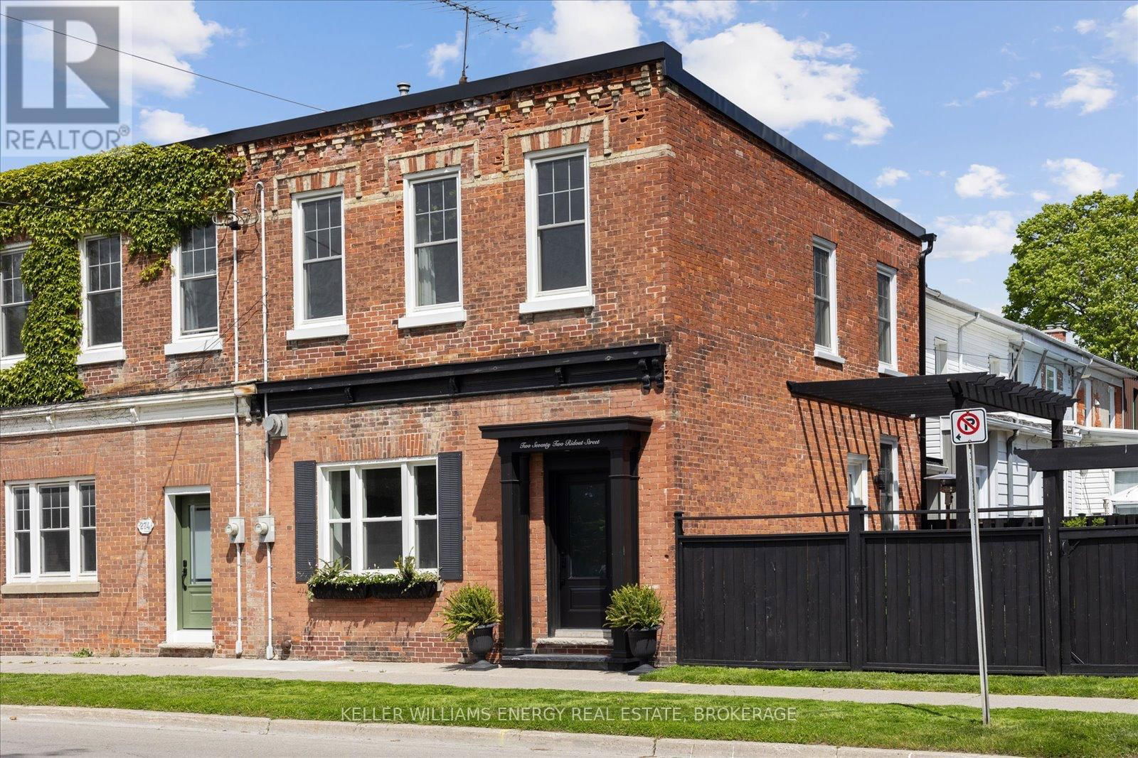 272 RIDOUT STREET Image 34