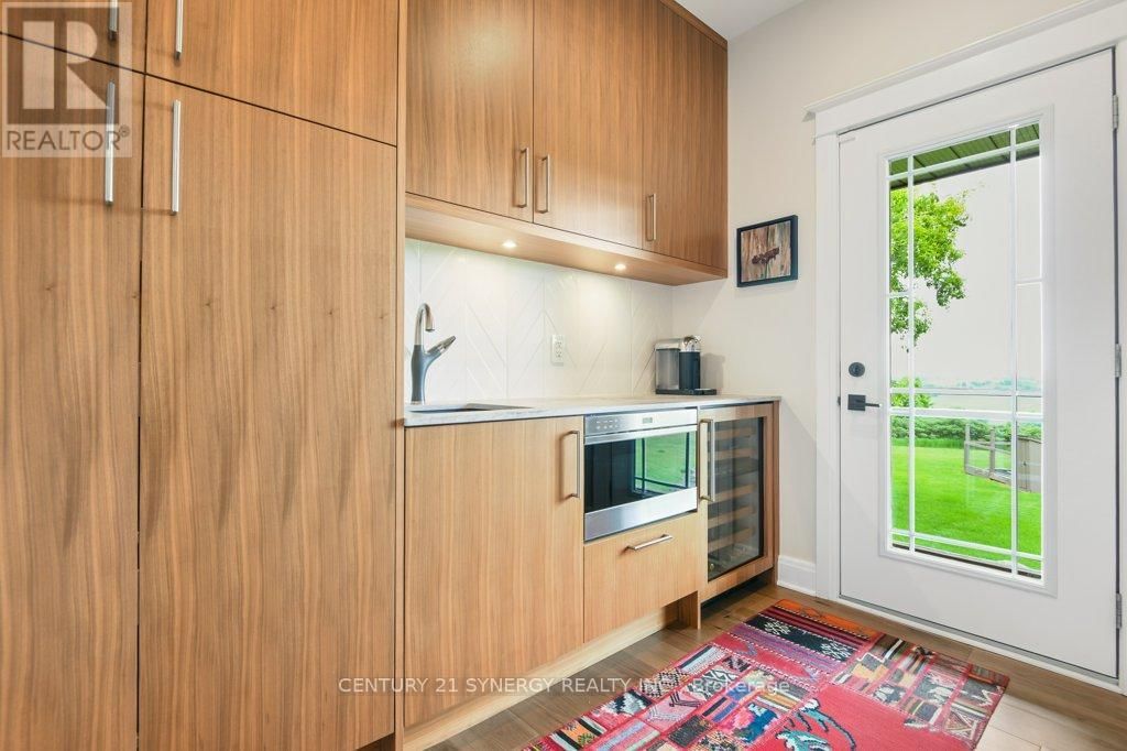 4370 CARP ROAD Image 17
