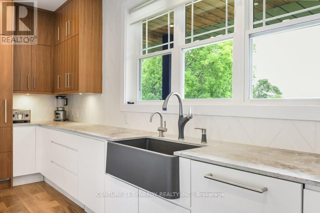4370 CARP ROAD Image 19