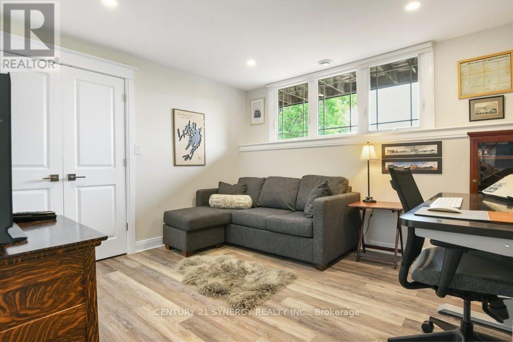 4370 CARP ROAD Image 36