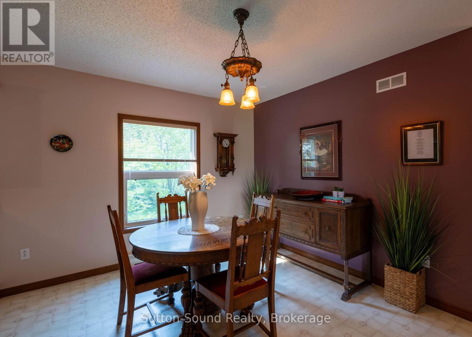105331 10 SIDEROAD Image 12