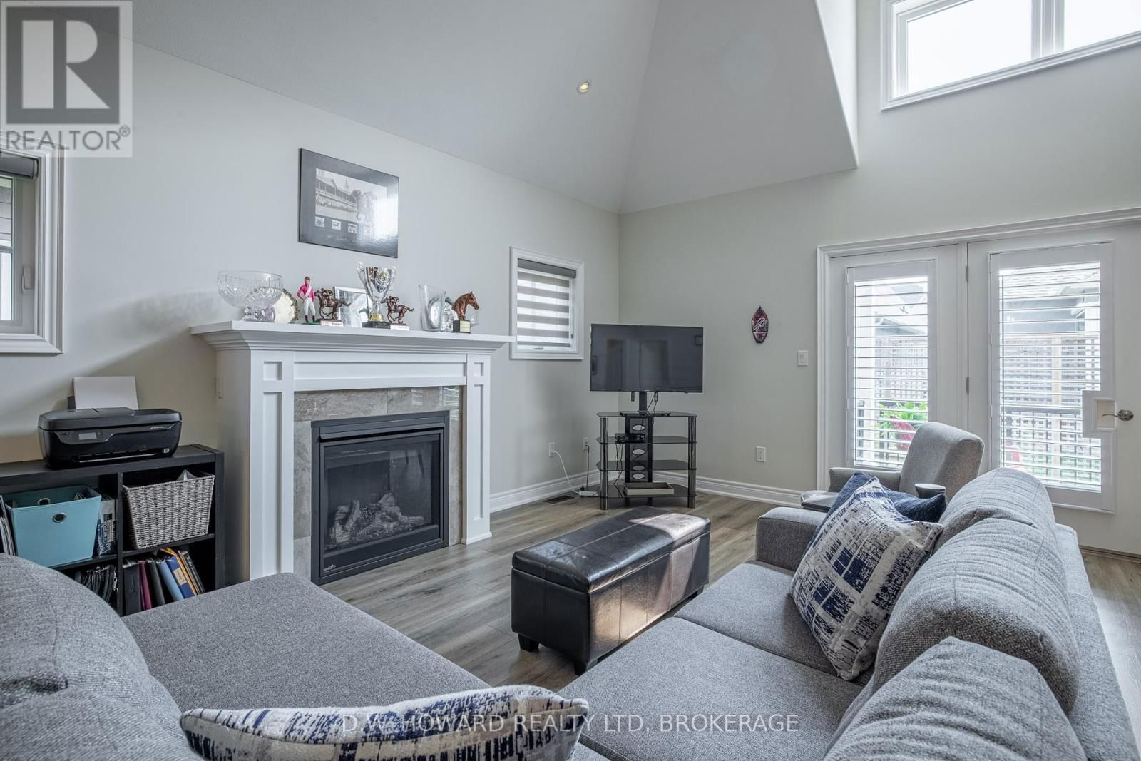 8 SASSAFRAS ROW Image 11