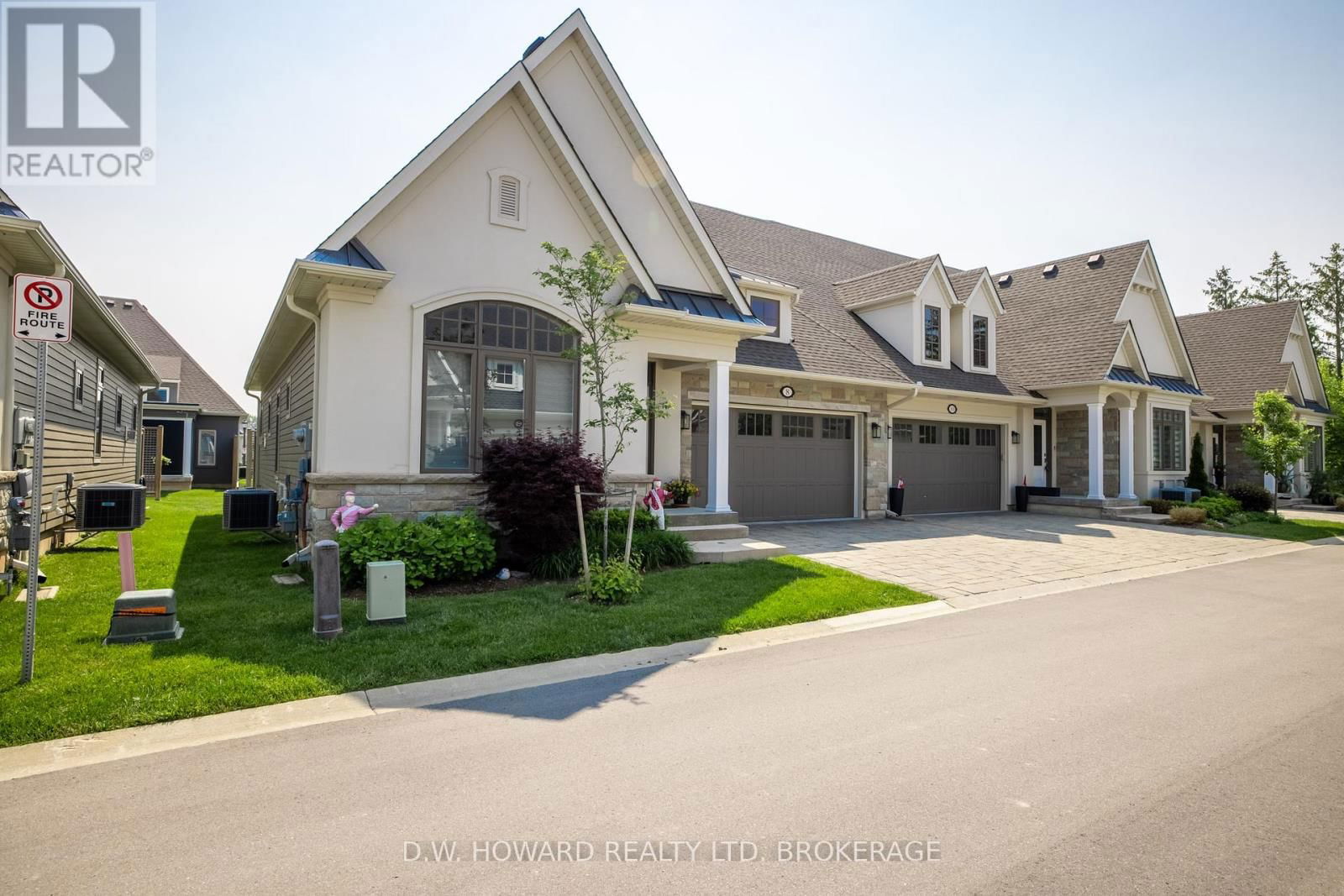8 SASSAFRAS ROW Image 3
