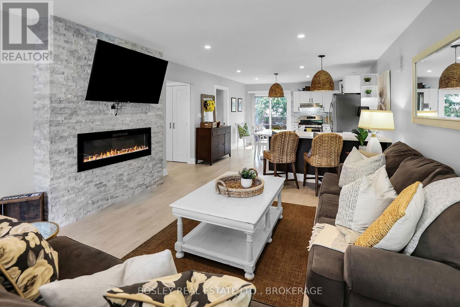 380 LAKEWOOD AVENUE Image 12
