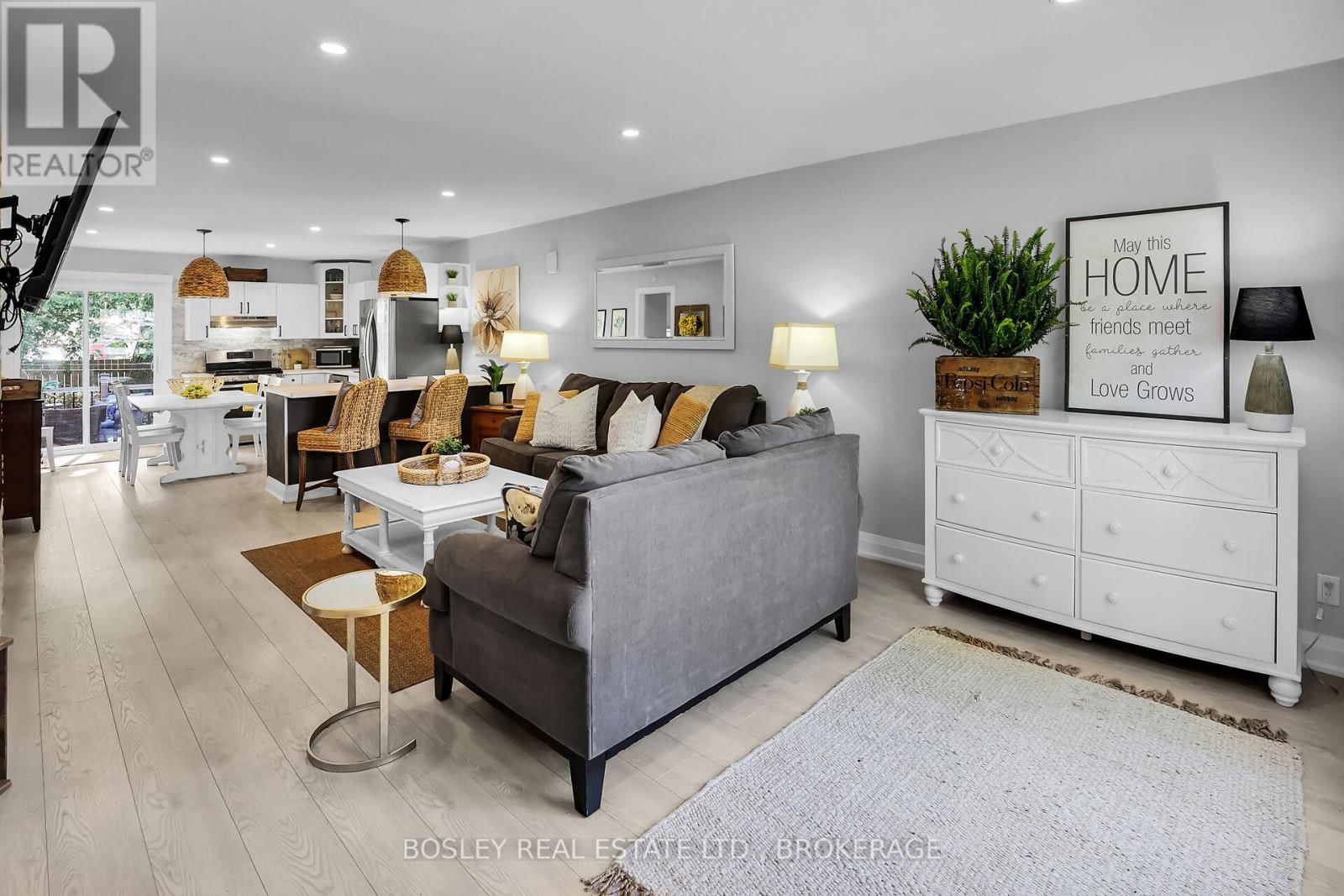 380 LAKEWOOD AVENUE Image 13