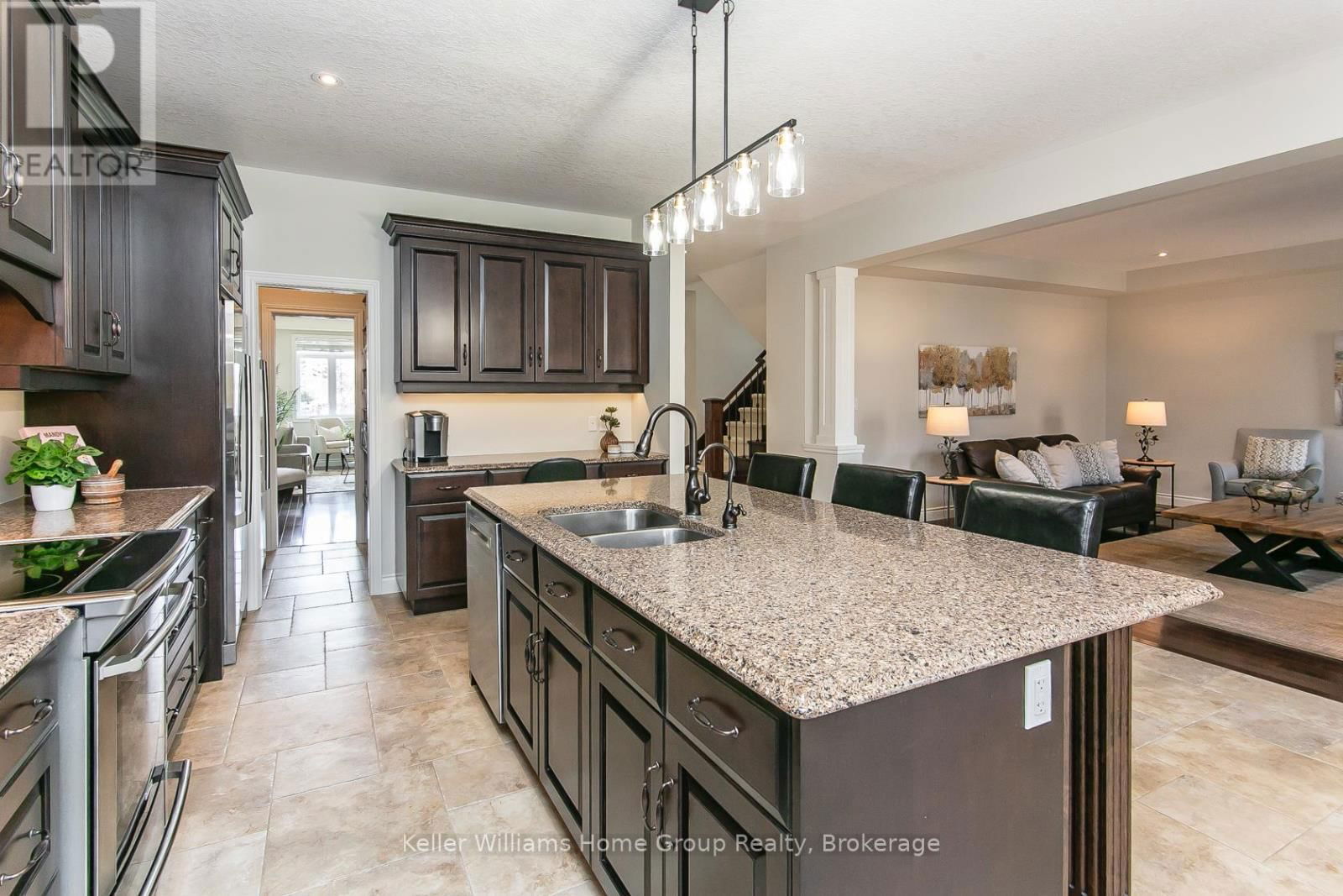 70 WAVERLEY DRIVE Image 12