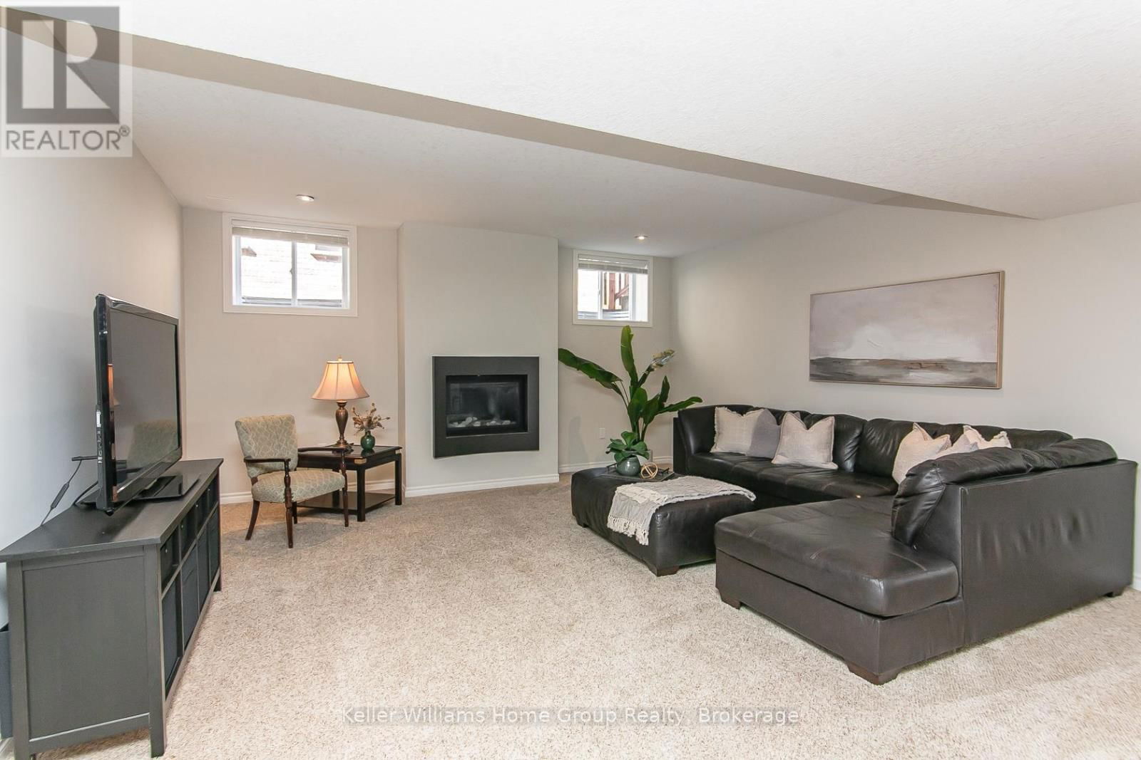 70 WAVERLEY DRIVE Image 37
